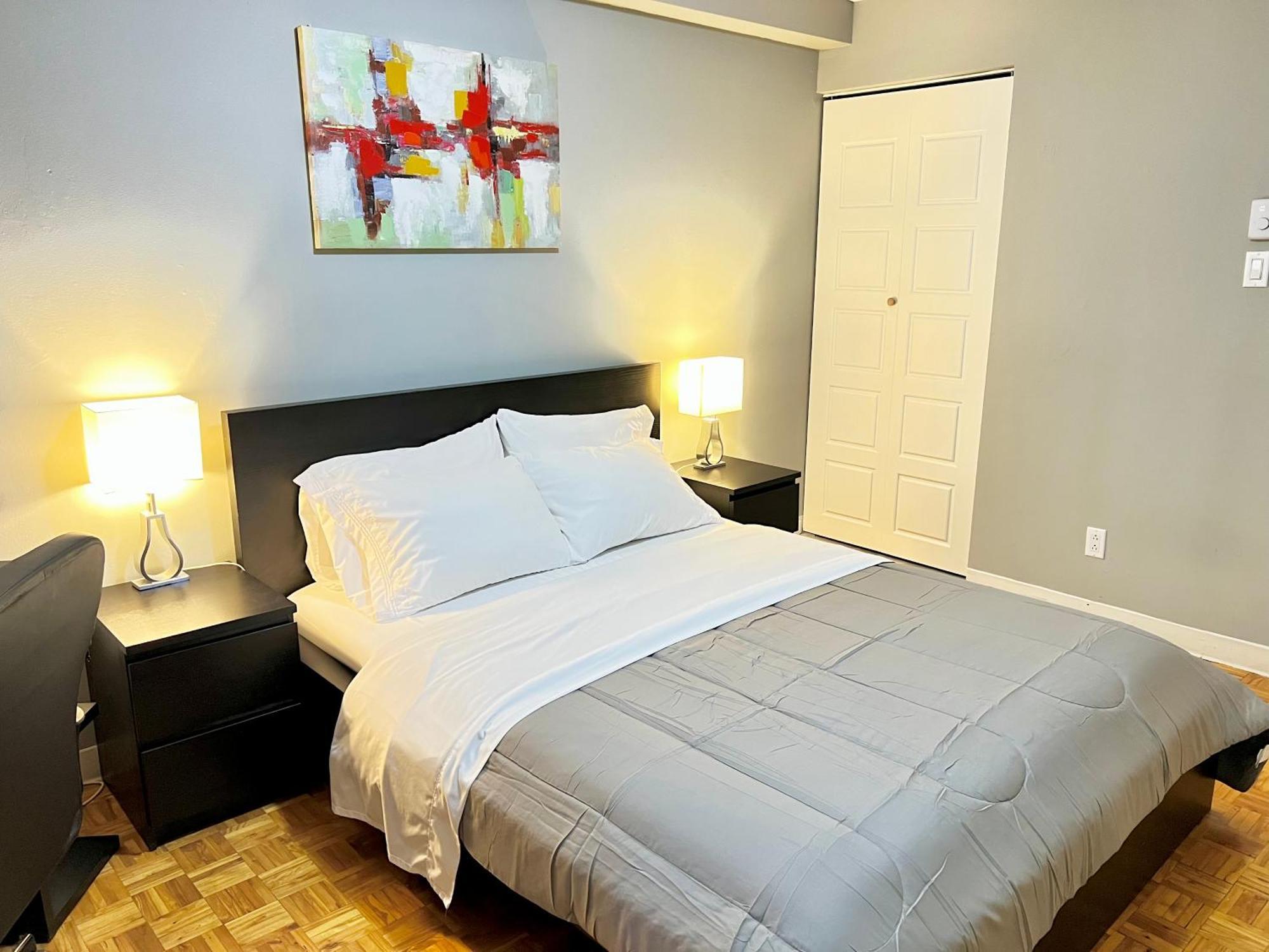 Apartment Hotel St-Denis Montreal Exterior photo