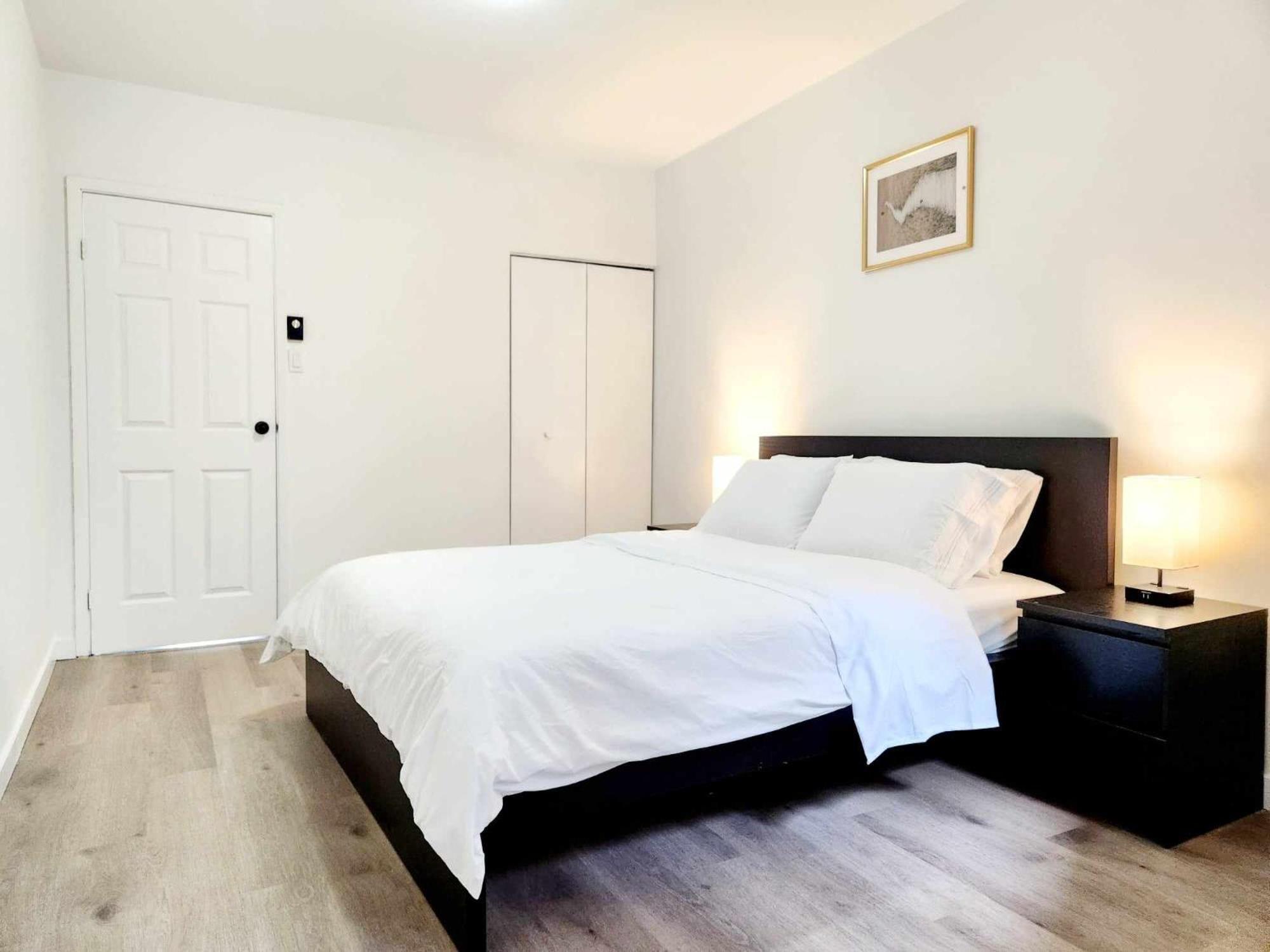 Apartment Hotel St-Denis Montreal Exterior photo