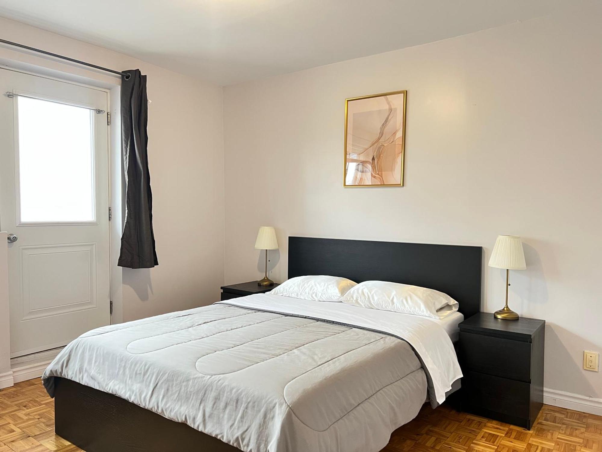 Apartment Hotel St-Denis Montreal Exterior photo